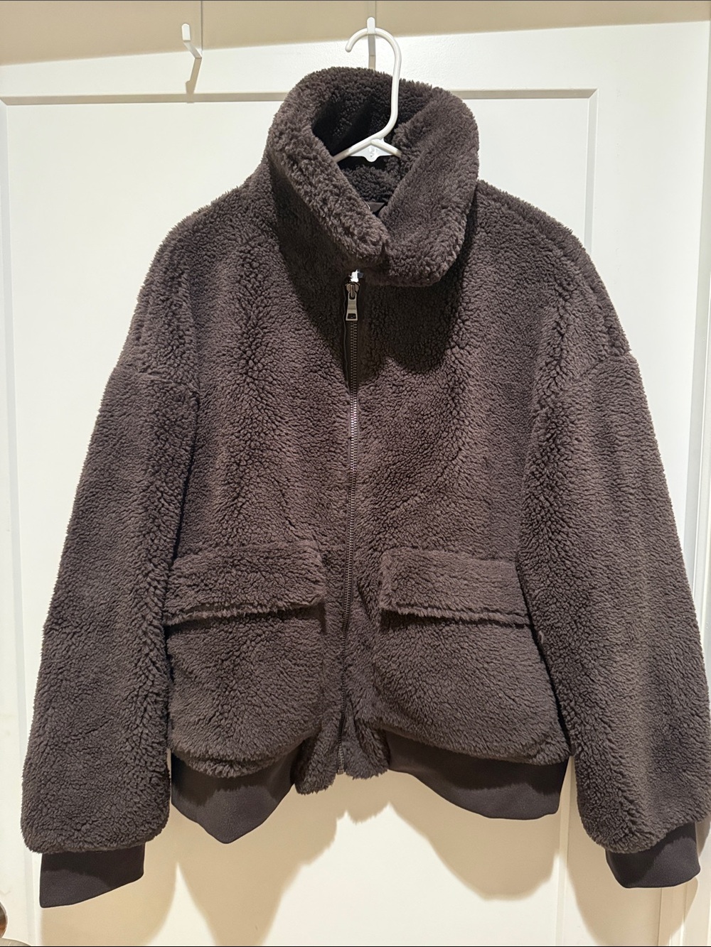 GAP Womenโs Sherpa Moto Jacket - Dark Brown
